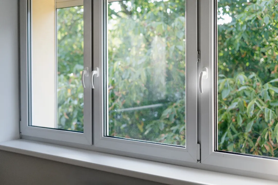 white aluminium windows